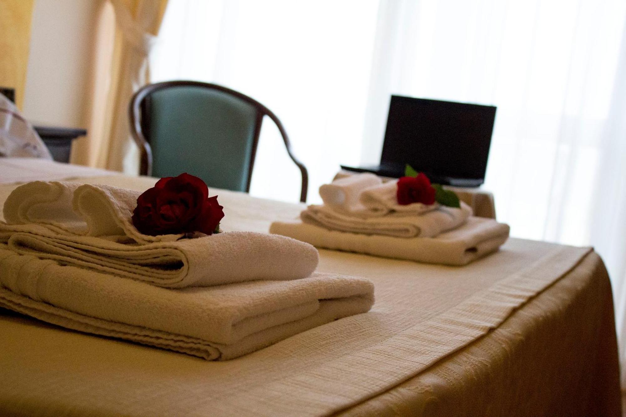 Hotel Ristorante Tre Stelle Sant'Albino Bagian luar foto