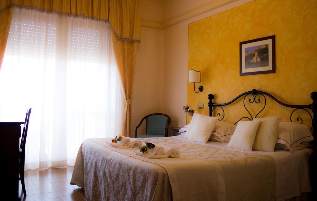 Hotel Ristorante Tre Stelle Sant'Albino Bagian luar foto