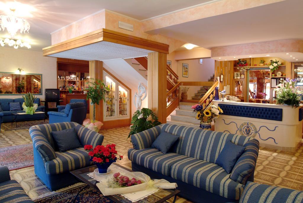 Hotel Ristorante Tre Stelle Sant'Albino Bagian luar foto