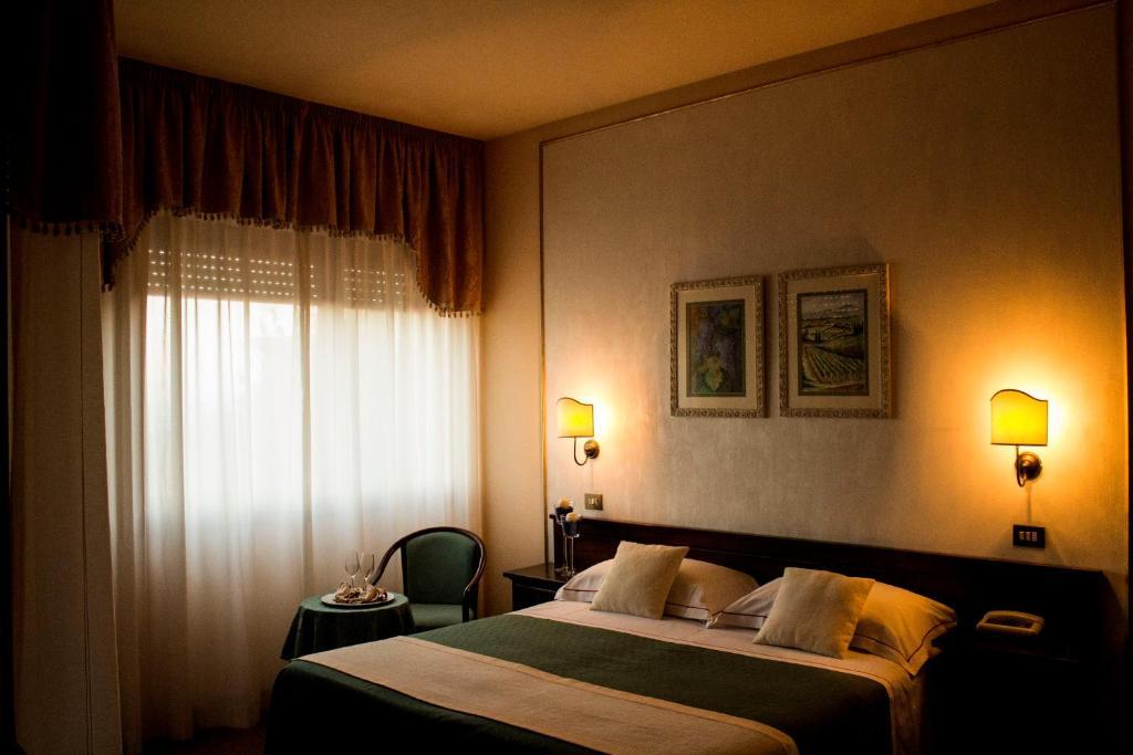 Hotel Ristorante Tre Stelle Sant'Albino Bagian luar foto
