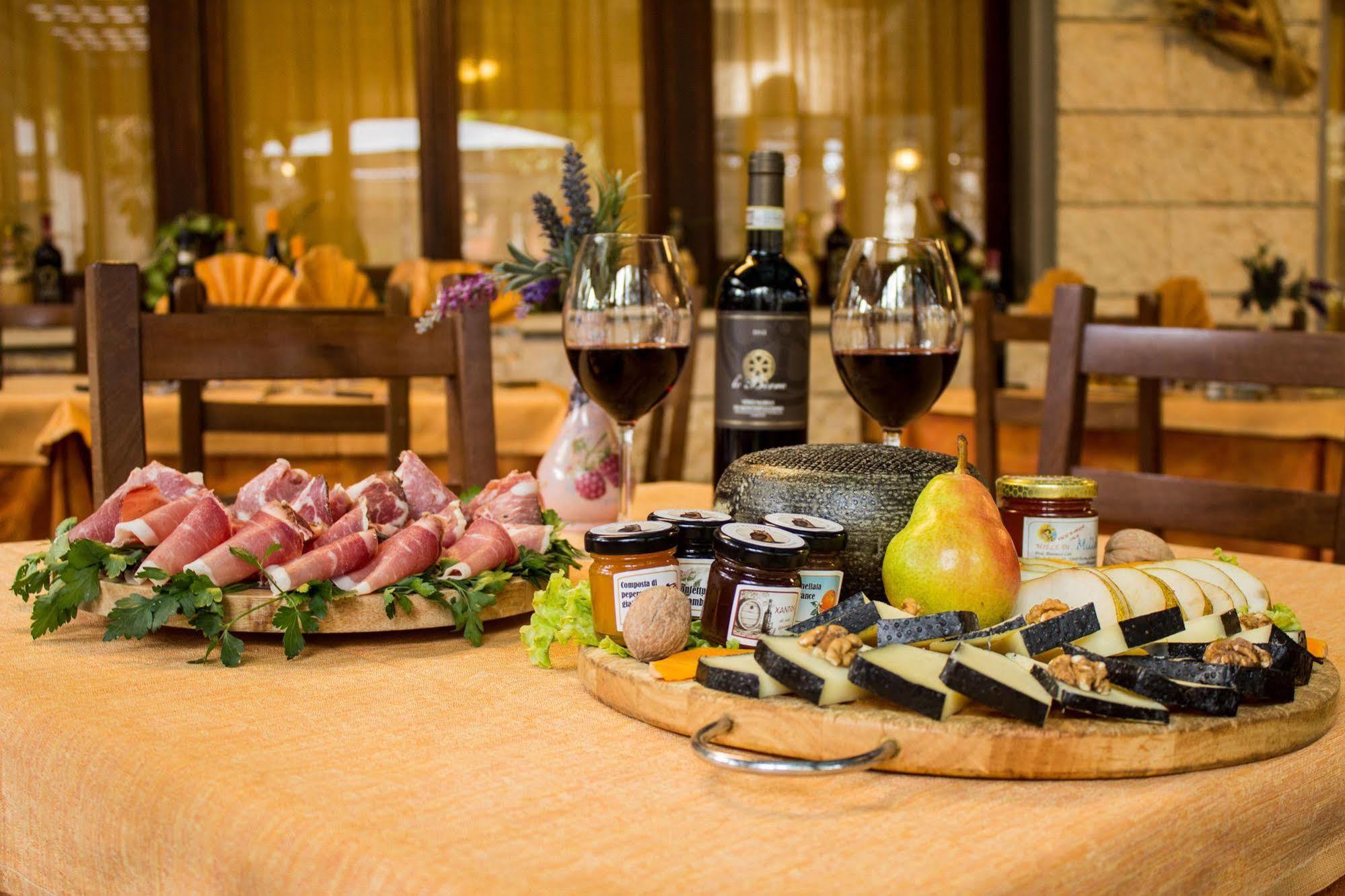 Hotel Ristorante Tre Stelle Sant'Albino Bagian luar foto