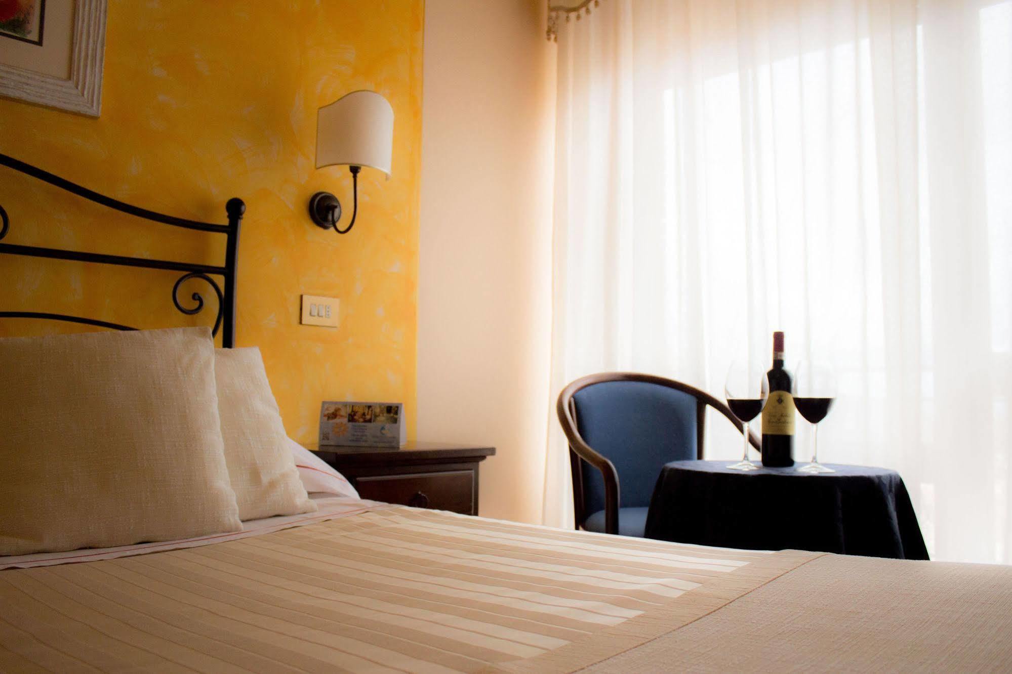 Hotel Ristorante Tre Stelle Sant'Albino Bagian luar foto