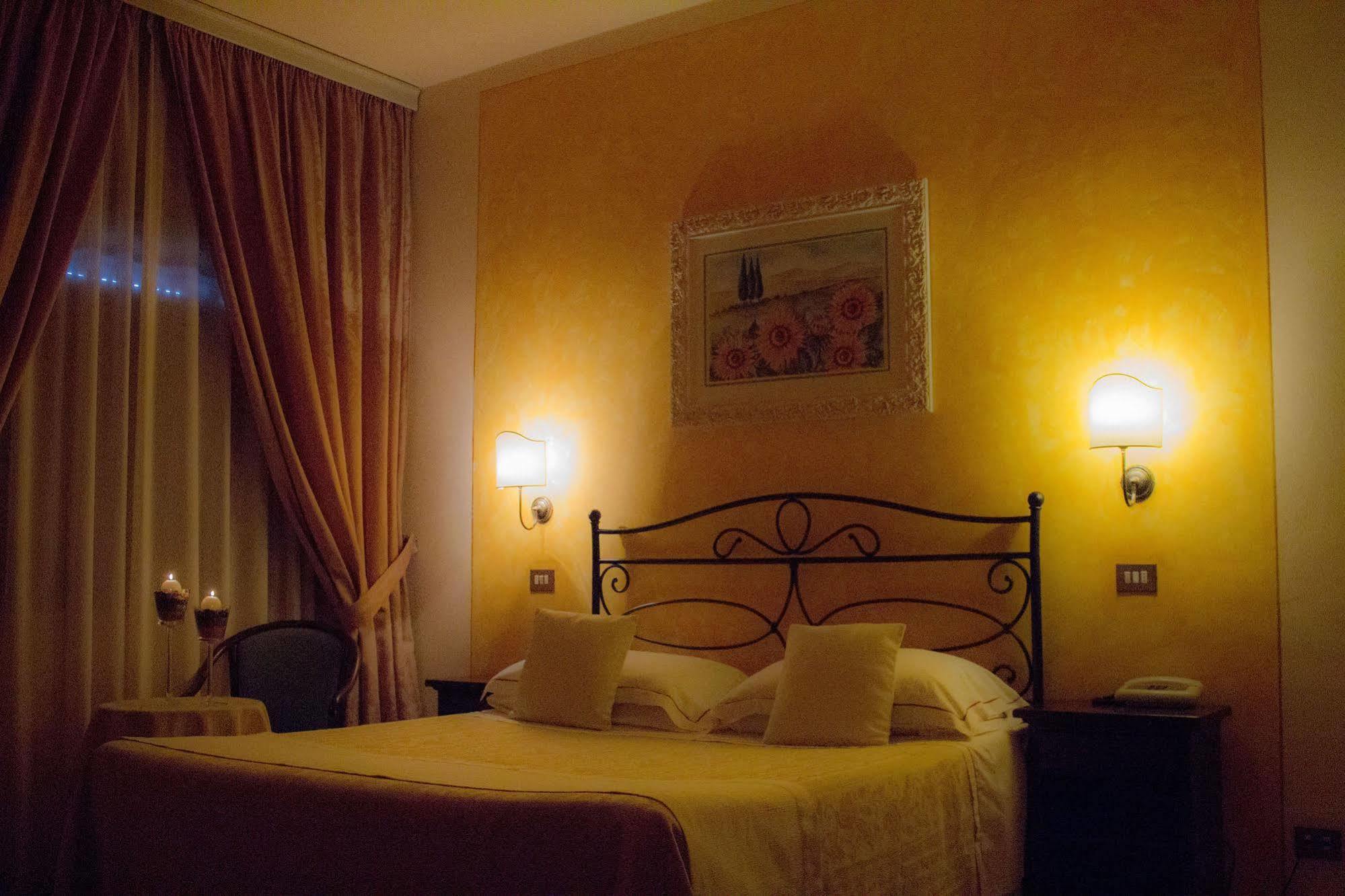 Hotel Ristorante Tre Stelle Sant'Albino Bagian luar foto