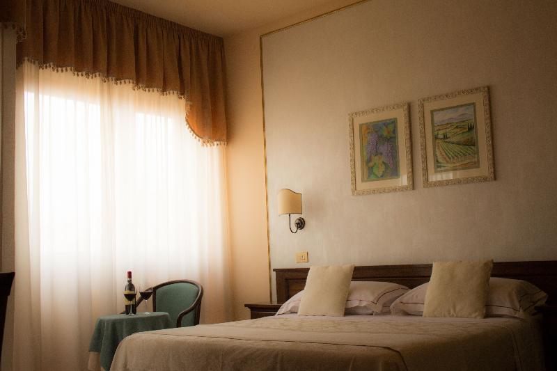 Hotel Ristorante Tre Stelle Sant'Albino Bagian luar foto